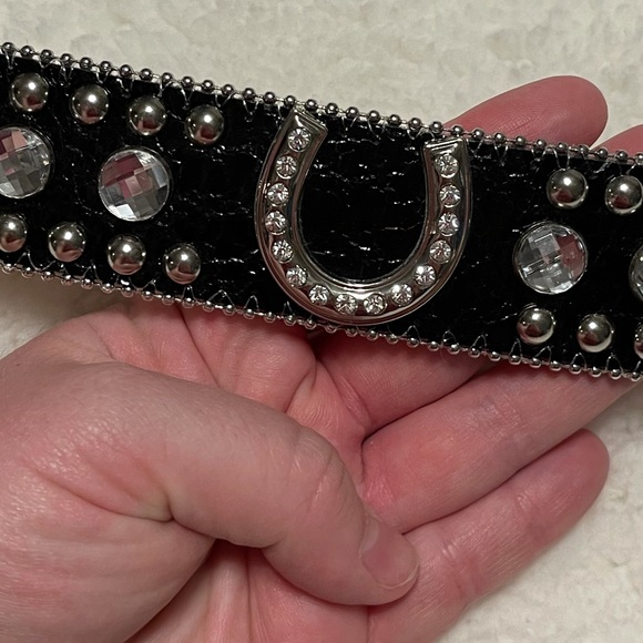 WESTERN BELT - Picture 3 of 16